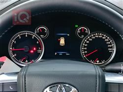 تۆیۆتا لاند کروزەر